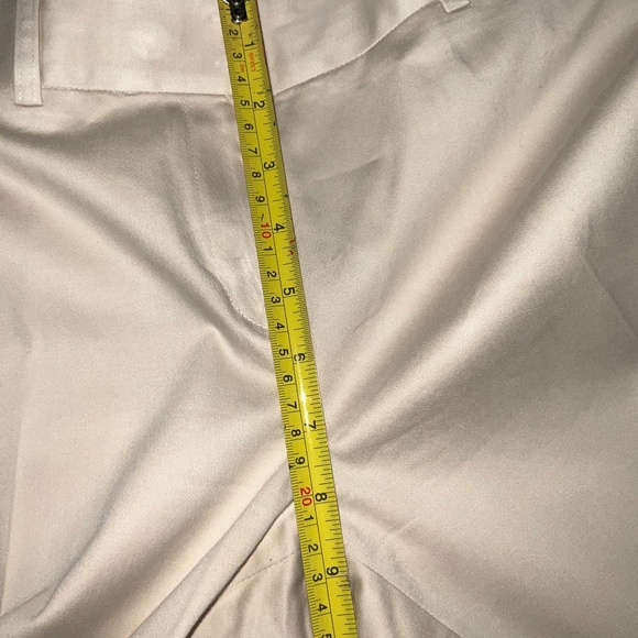 Express Editor Beige Capris Size 6 - Picture 3 of 11